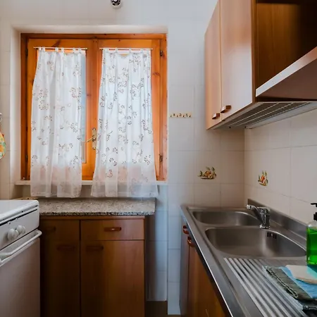 Будинок відпочинку Cecilia A *